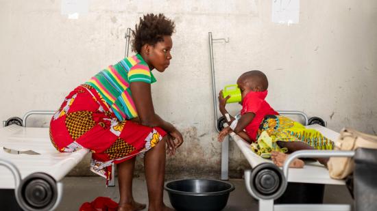 CARING FOR PATIENTS WITH  CHOLERA IN MSF’S MAR AZUL CHOLERA TREATMENT CENTRE, BEIRA