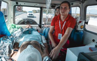 Patient evacuation by MSF ambulance