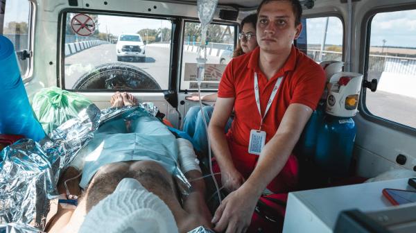 Patient evacuation by MSF ambulance