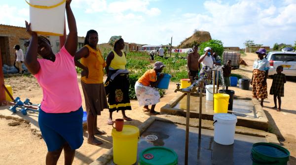 MSF’s environmental health approach to fighting typhoid and cholera in Zimbabwe