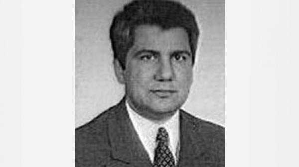 Ahmad Gharaibeh, Chirurg